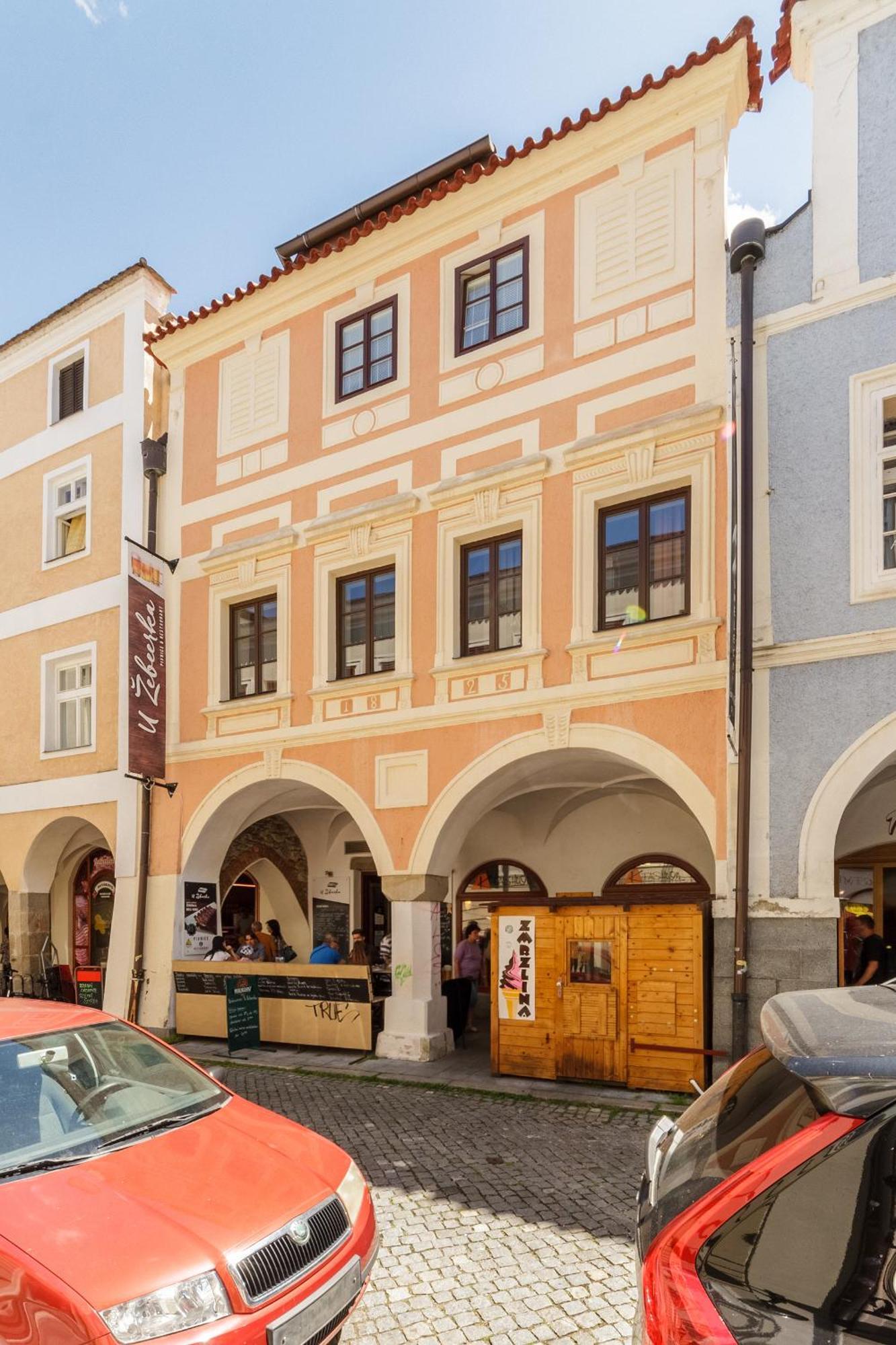 Old Town Charles Apartments Ceske Budejovice Exterior photo